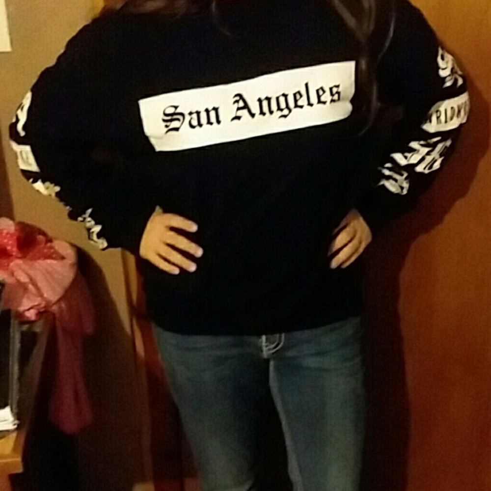 A long sleeve shirt